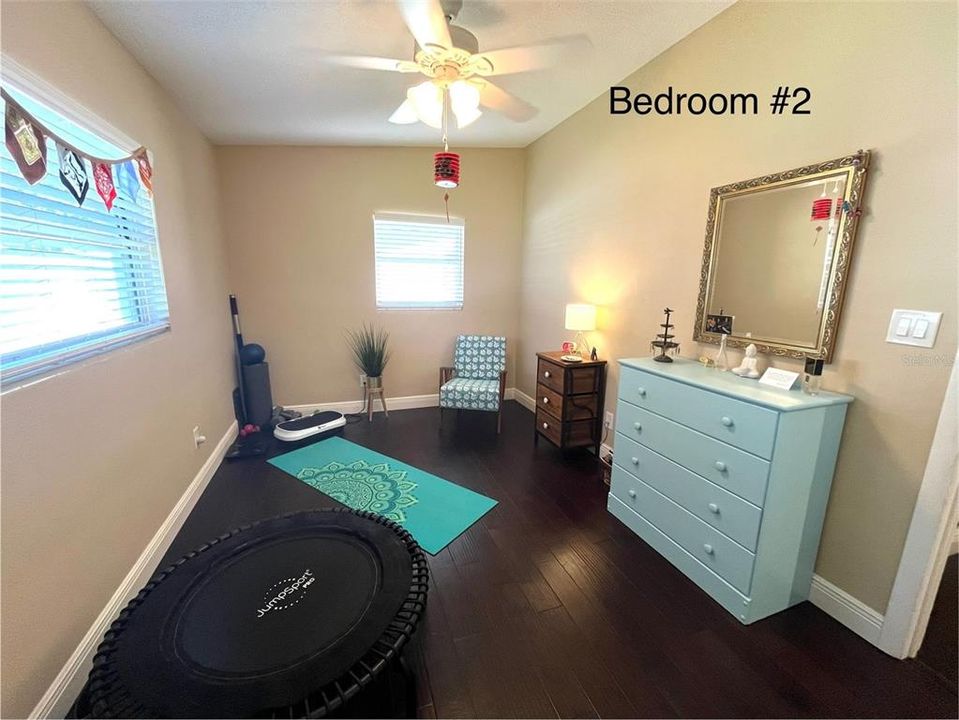 Active With Contract: $407,700 (3 beds, 2 baths, 1408 Square Feet)