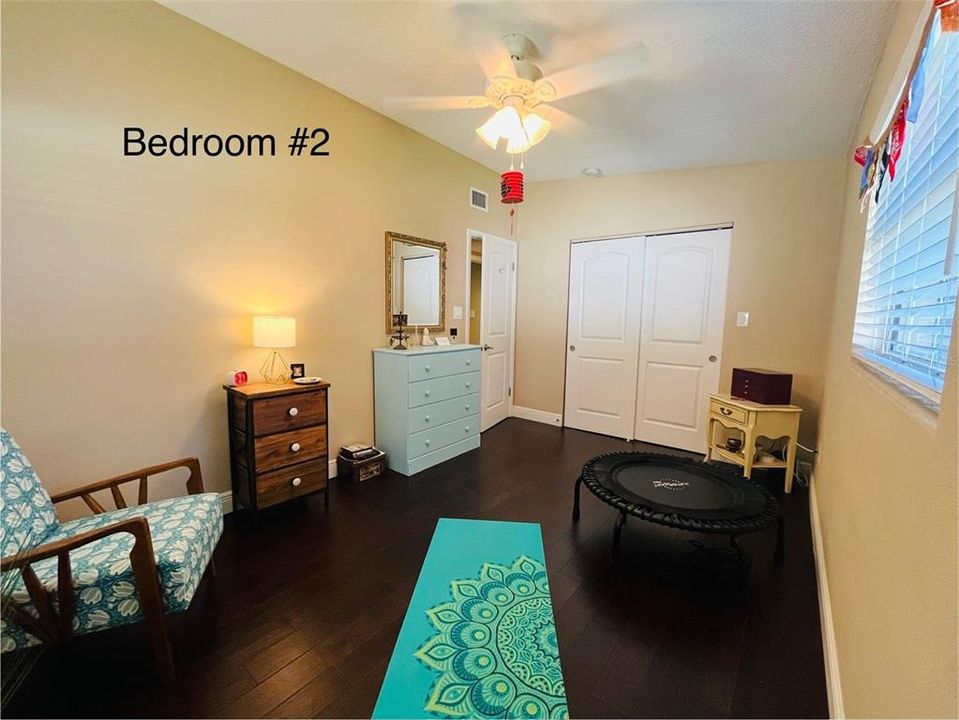 Active With Contract: $407,700 (3 beds, 2 baths, 1408 Square Feet)