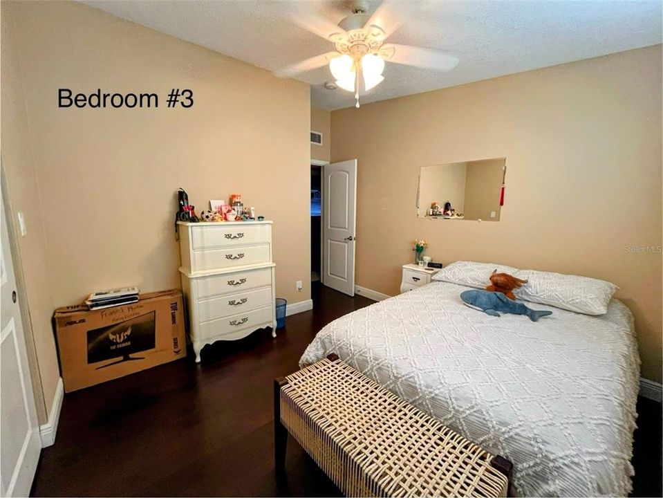 Active With Contract: $407,700 (3 beds, 2 baths, 1408 Square Feet)