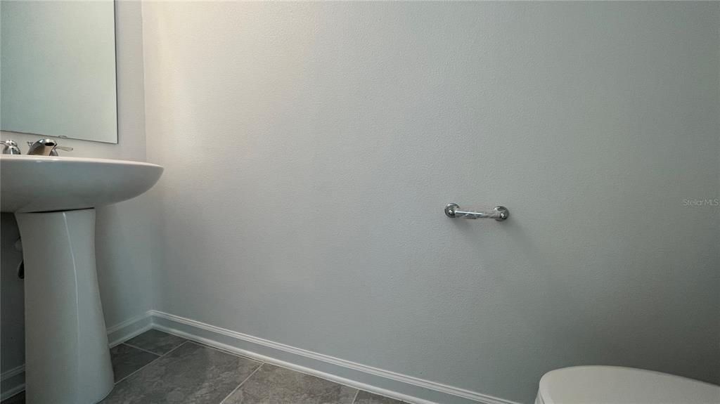 В аренду: $2,350 (3 спален, 2 ванн, 1674 Квадратных фут)