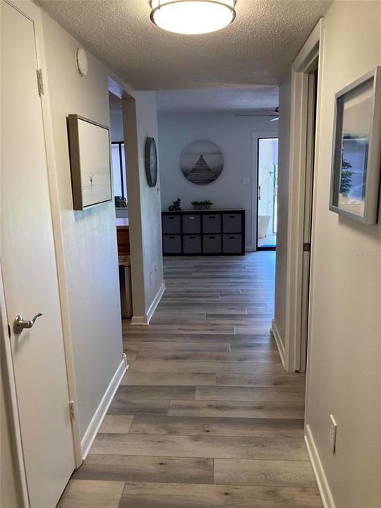 For Sale: $155,000 (2 beds, 2 baths, 1108 Square Feet)