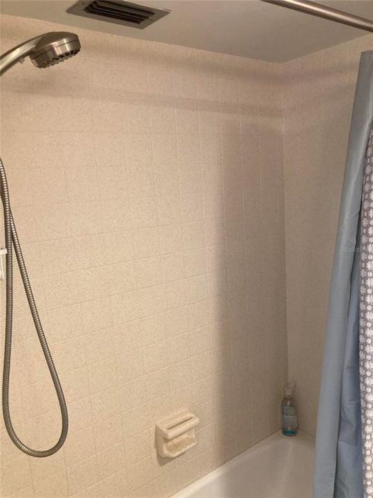 For Sale: $155,000 (2 beds, 2 baths, 1108 Square Feet)