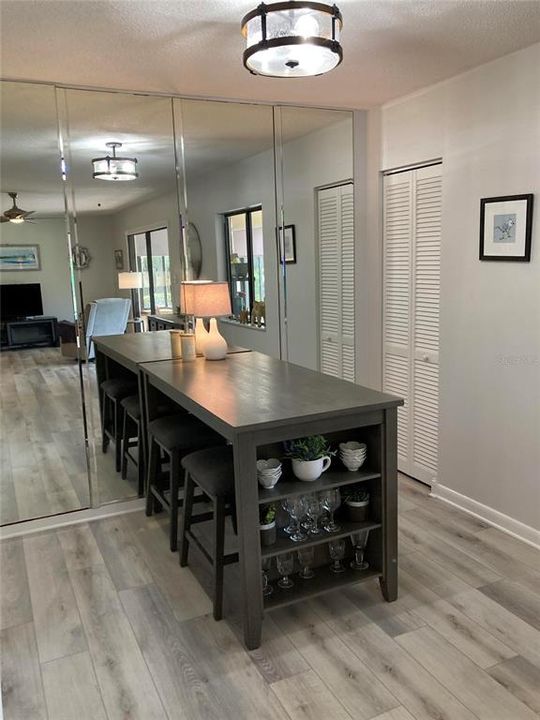 For Sale: $155,000 (2 beds, 2 baths, 1108 Square Feet)