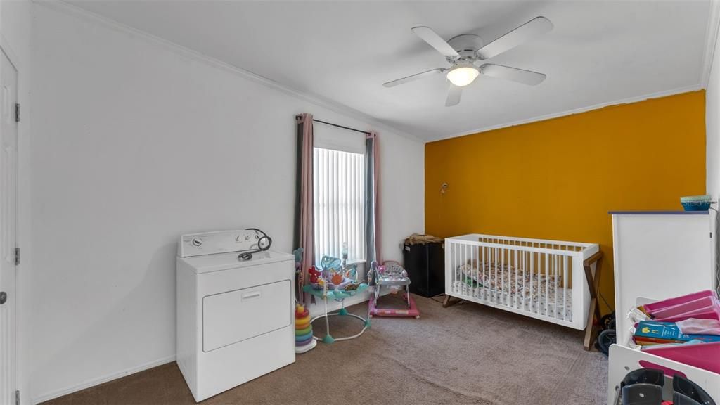 For Sale: $299,900 (3 beds, 2 baths, 1800 Square Feet)