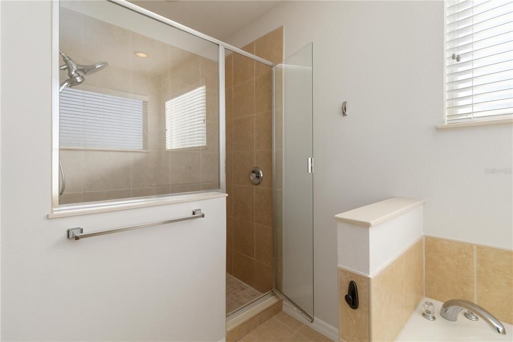 На продажу: $750,000 (4 спален, 3 ванн, 3683 Квадратных фут)