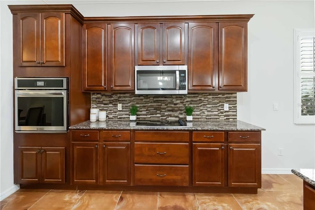 На продажу: $750,000 (4 спален, 3 ванн, 3683 Квадратных фут)