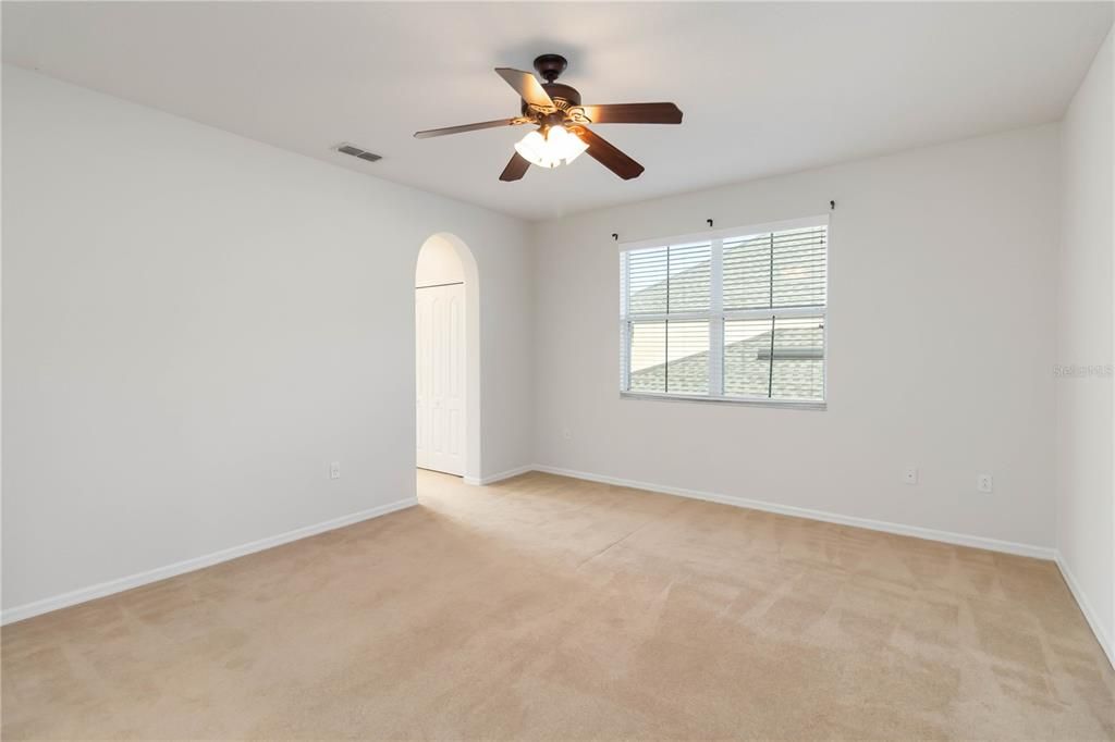 На продажу: $750,000 (4 спален, 3 ванн, 3683 Квадратных фут)