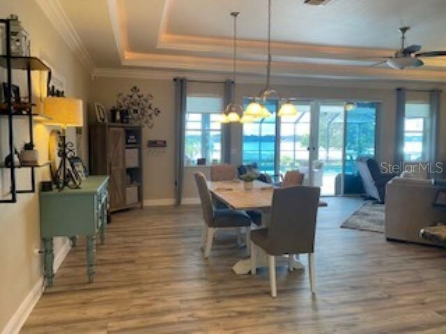 For Sale: $749,000 (3 beds, 3 baths, 2524 Square Feet)