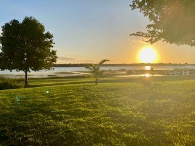 For Sale: $749,000 (3 beds, 3 baths, 2524 Square Feet)