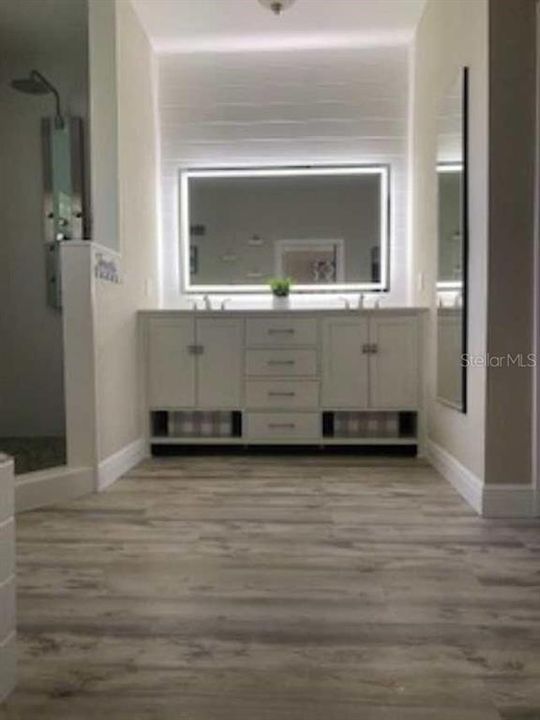 For Sale: $749,000 (3 beds, 3 baths, 2524 Square Feet)