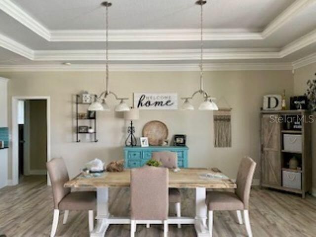 For Sale: $749,000 (3 beds, 3 baths, 2524 Square Feet)