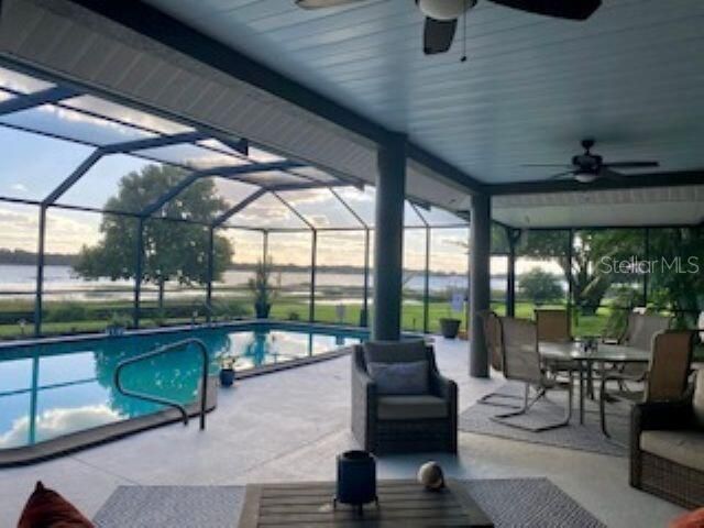 For Sale: $749,000 (3 beds, 3 baths, 2524 Square Feet)