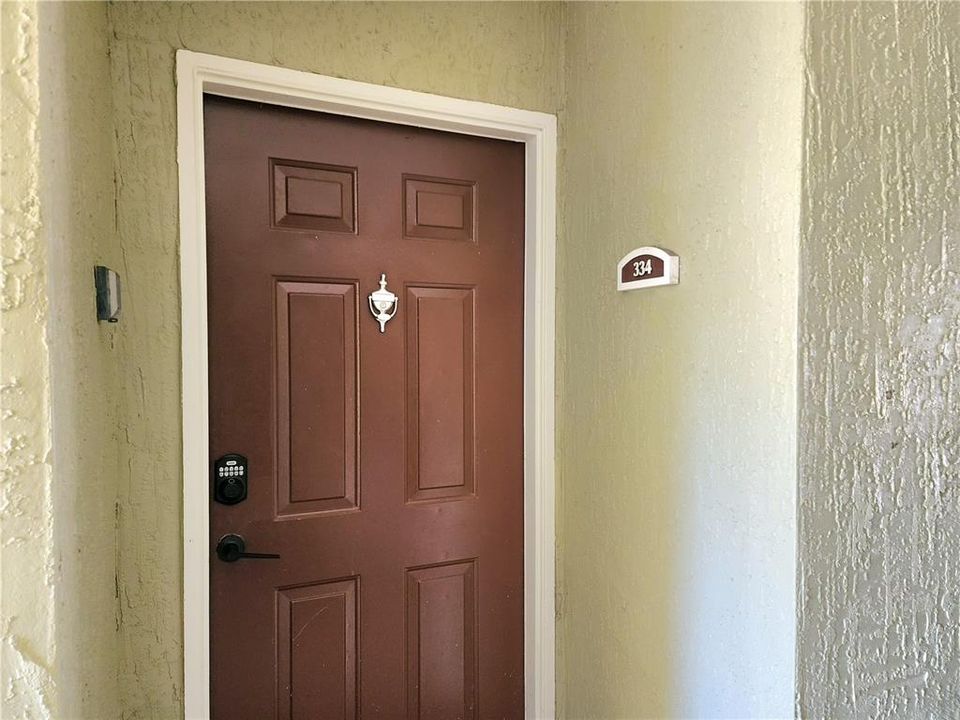 For Rent: $1,850 (2 beds, 2 baths, 1013 Square Feet)