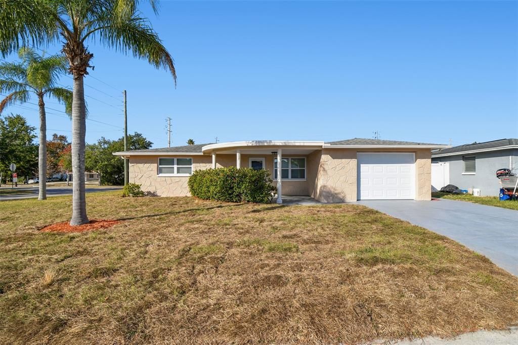 待售: $270,000 (3 贝兹, 2 浴室, 1330 平方英尺)