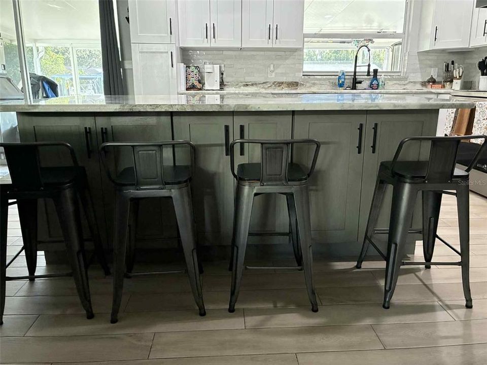 For Sale: $575,000 (3 beds, 2 baths, 1623 Square Feet)