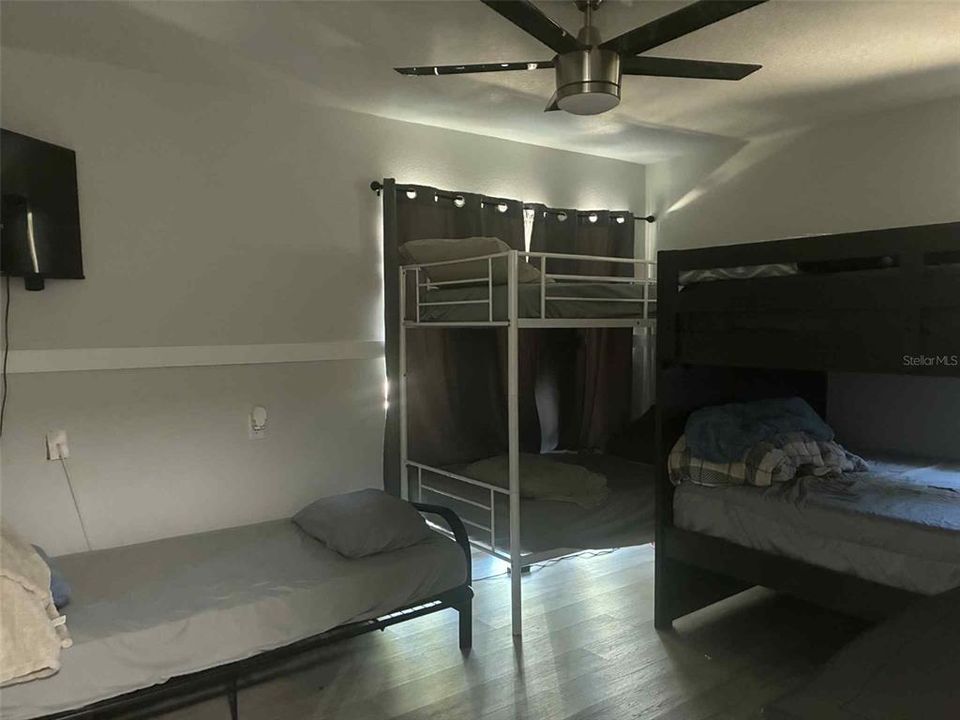 For Sale: $575,000 (3 beds, 2 baths, 1623 Square Feet)