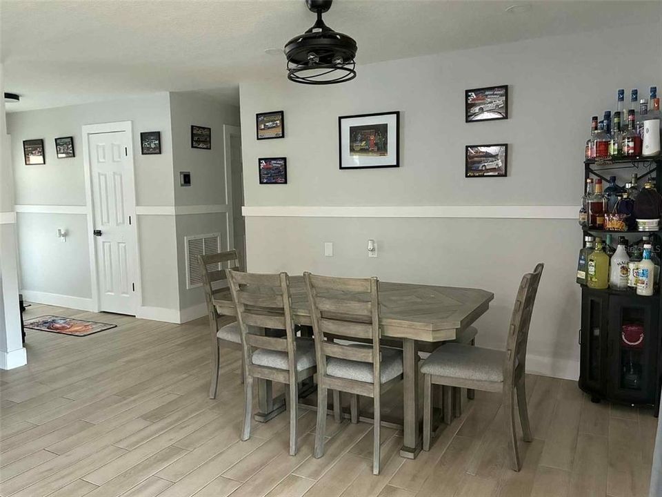 For Sale: $575,000 (3 beds, 2 baths, 1623 Square Feet)