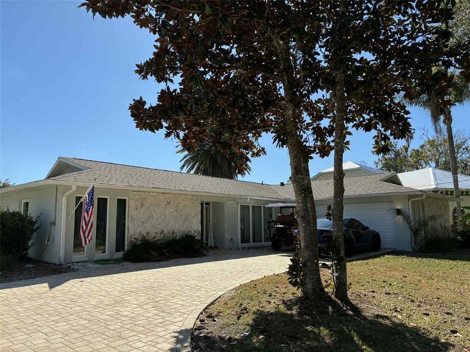 For Sale: $575,000 (3 beds, 2 baths, 1623 Square Feet)