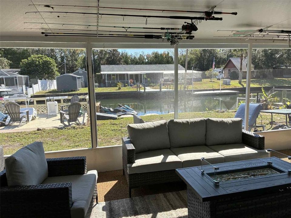 For Sale: $575,000 (3 beds, 2 baths, 1623 Square Feet)