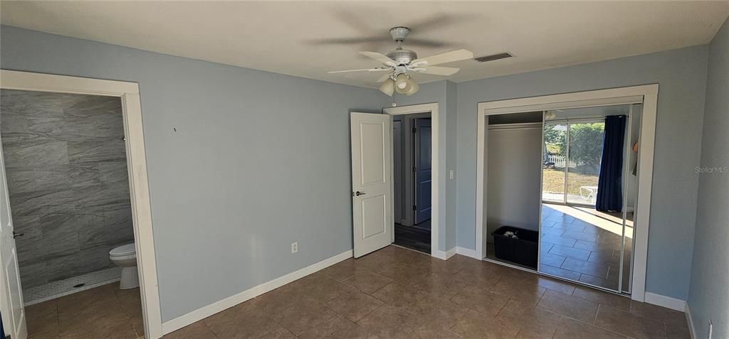 合同活跃: $249,900 (3 贝兹, 2 浴室, 1320 平方英尺)