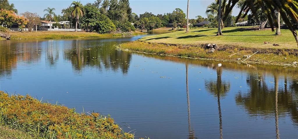 合同活跃: $249,900 (3 贝兹, 2 浴室, 1320 平方英尺)