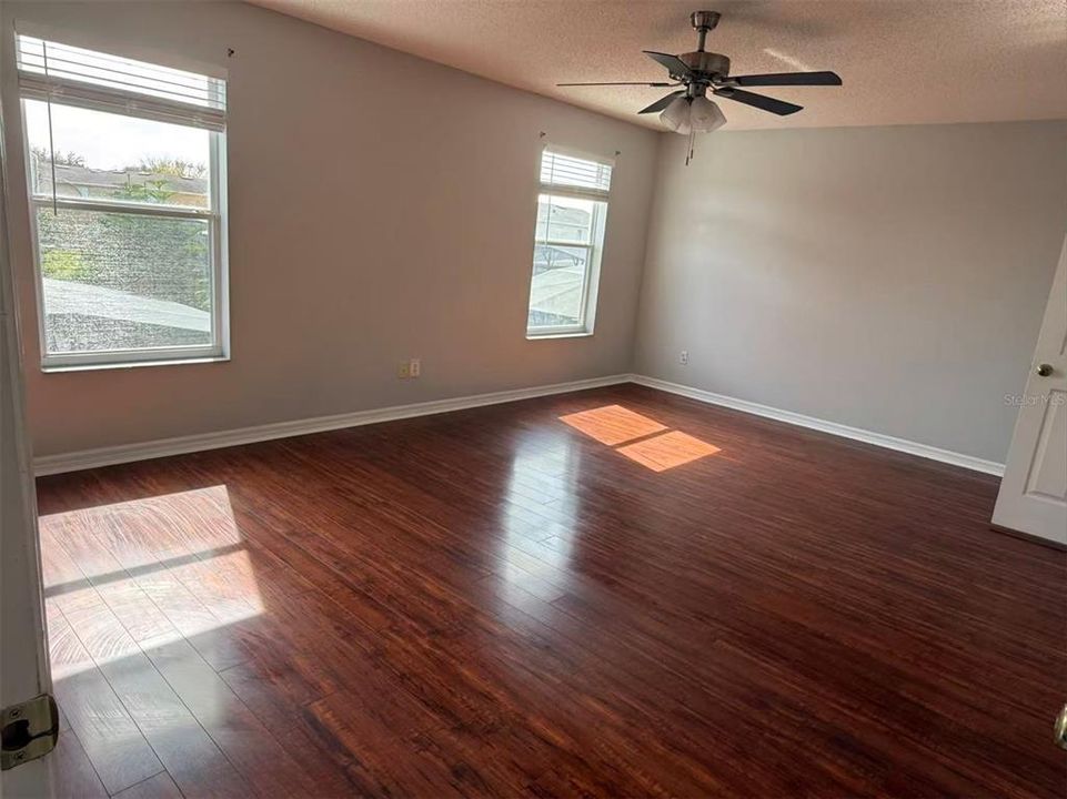 В аренду: $3,300 (6 спален, 4 ванн, 3577 Квадратных фут)