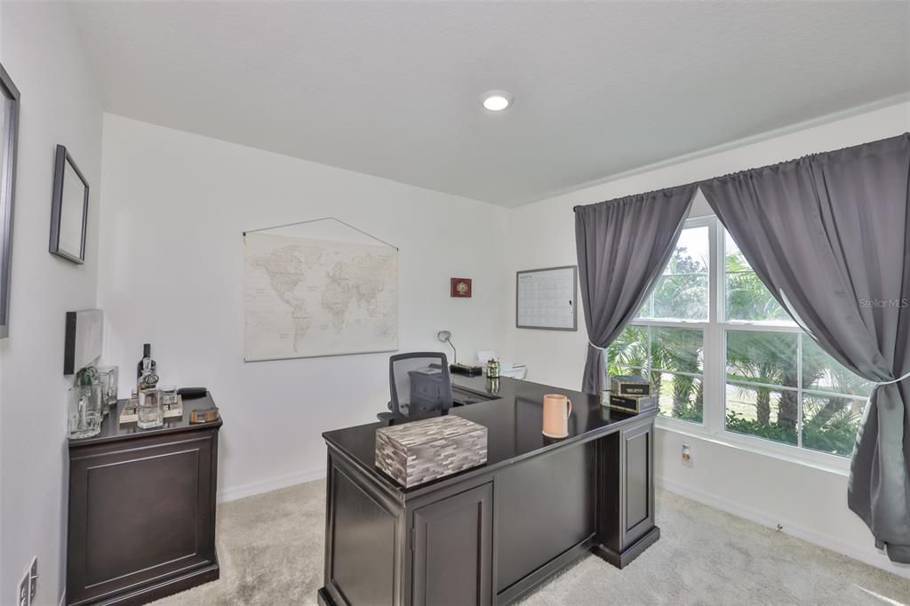 Activo con contrato: $334,900 (4 camas, 2 baños, 1846 Pies cuadrados)