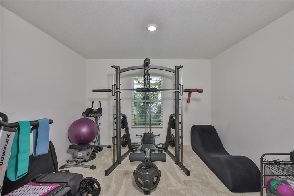 Activo con contrato: $334,900 (4 camas, 2 baños, 1846 Pies cuadrados)