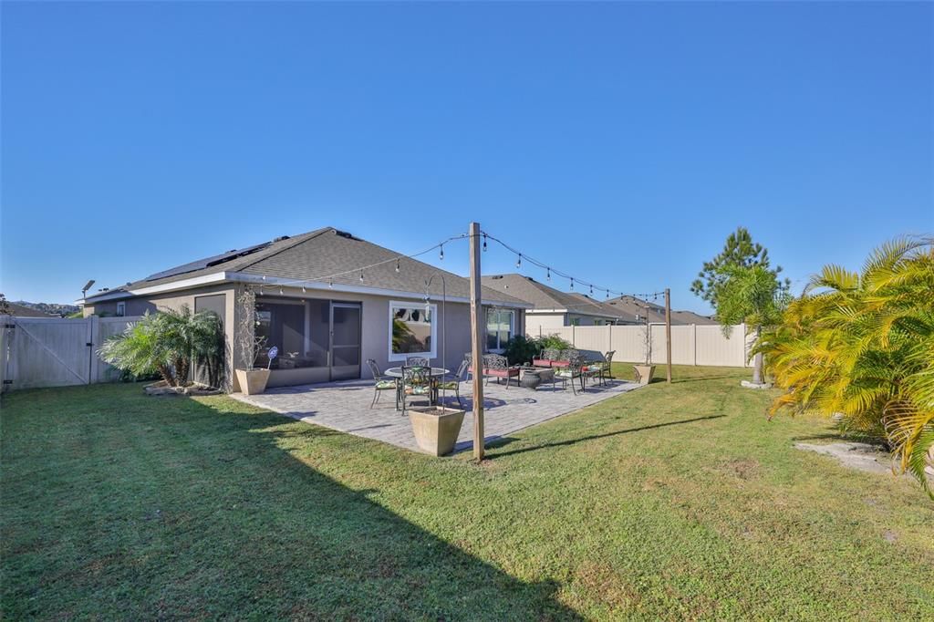 Activo con contrato: $334,900 (4 camas, 2 baños, 1846 Pies cuadrados)