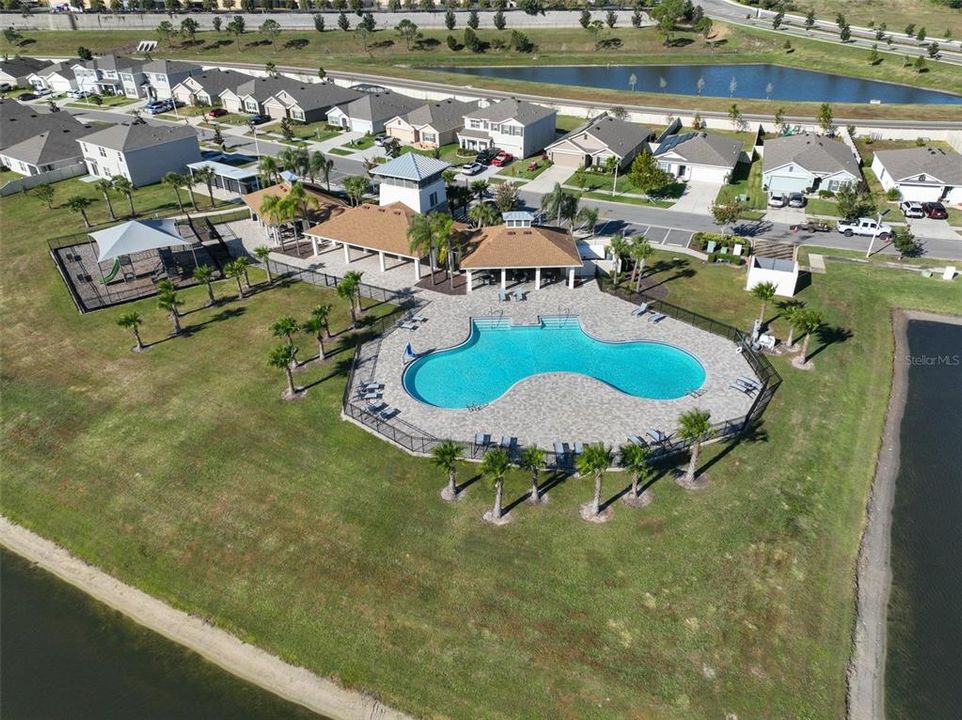 Activo con contrato: $334,900 (4 camas, 2 baños, 1846 Pies cuadrados)