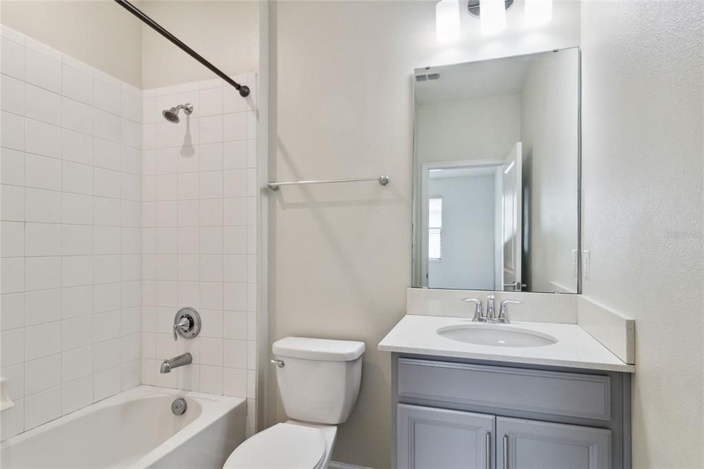 Active With Contract: $2,000 (3 beds, 2 baths, 1881 Square Feet)