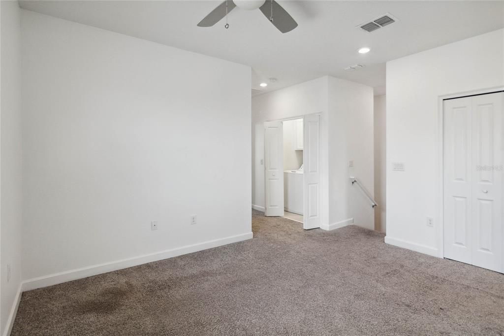 Active With Contract: $2,000 (3 beds, 2 baths, 1881 Square Feet)