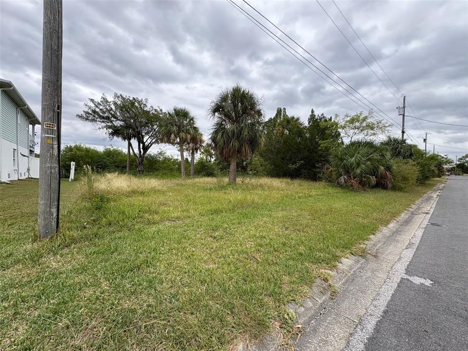 Active With Contract: $49,999 (0.11 acres)