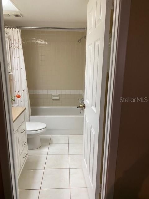 出租: $1,670 (1 贝兹, 1 浴室, 624 平方英尺)