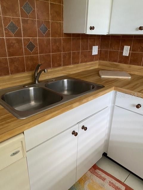 出租: $1,670 (1 贝兹, 1 浴室, 624 平方英尺)