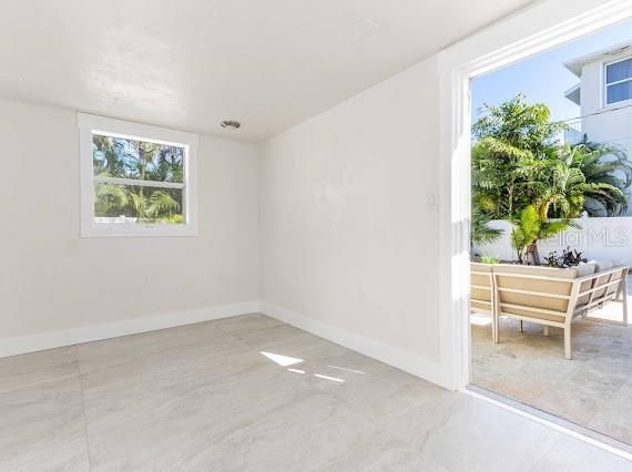 For Sale: $799,900 (3 beds, 2 baths, 1423 Square Feet)