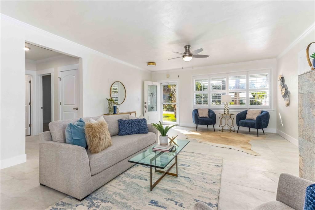 На продажу: $878,800 (3 спален, 2 ванн, 1423 Квадратных фут)