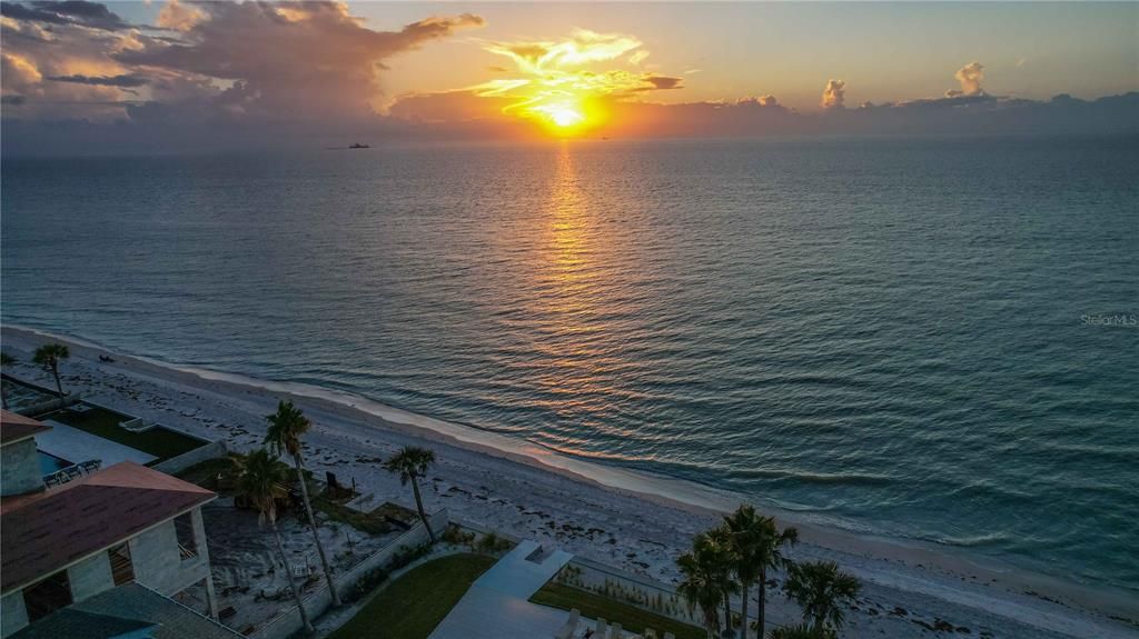 На продажу: $878,800 (3 спален, 2 ванн, 1423 Квадратных фут)