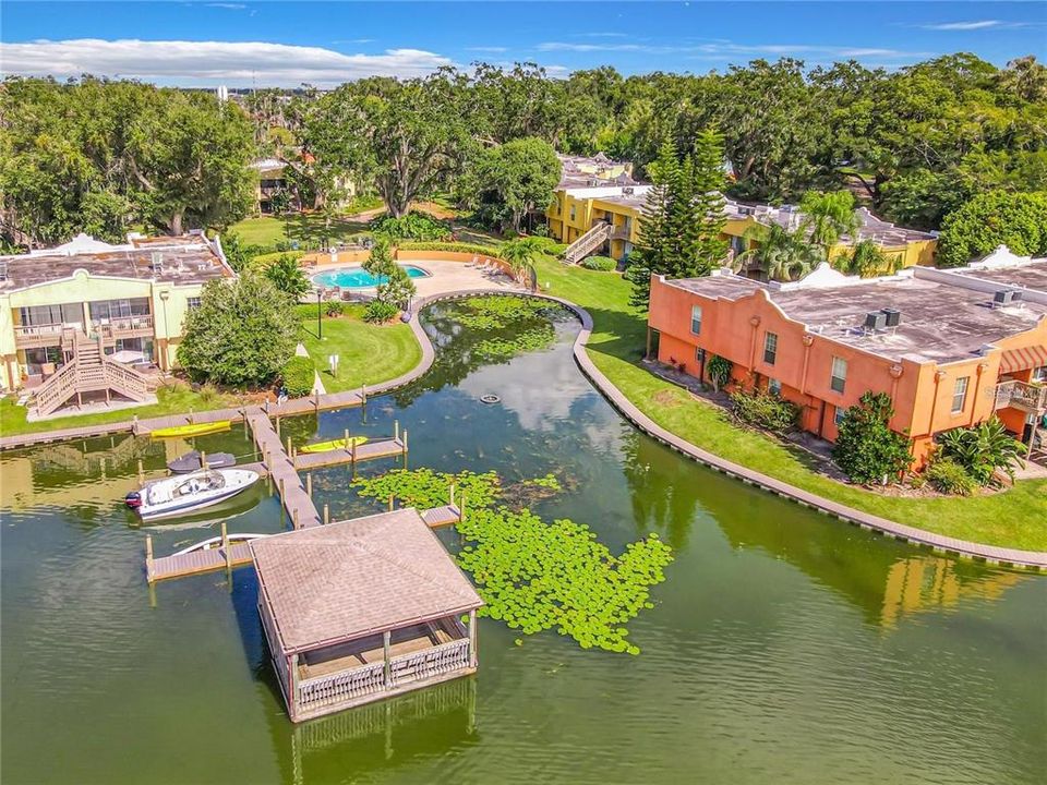 待售: $189,000 (2 贝兹, 1 浴室, 1116 平方英尺)