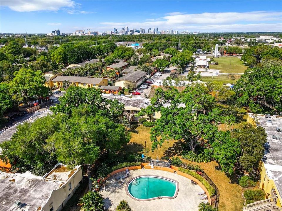 待售: $189,000 (2 贝兹, 1 浴室, 1116 平方英尺)