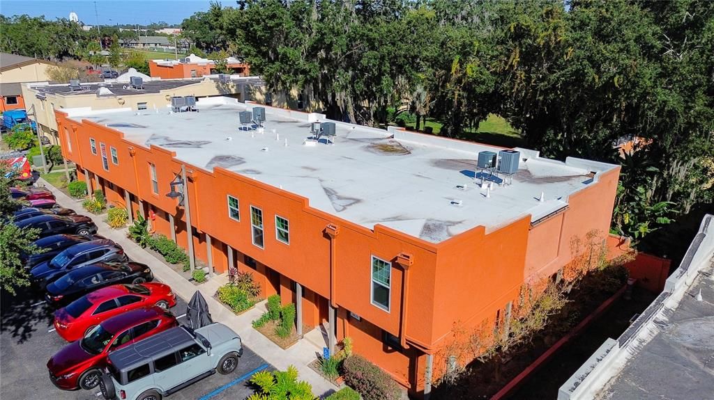 待售: $189,000 (2 贝兹, 1 浴室, 1116 平方英尺)