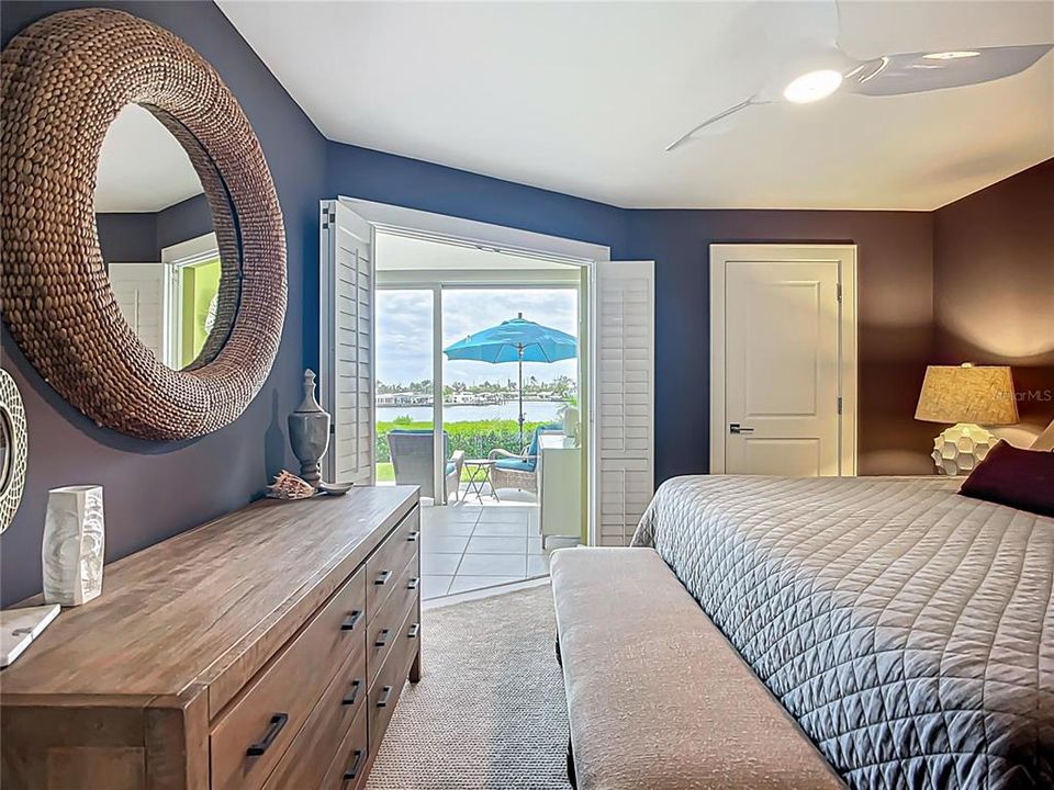 For Sale: $799,000 (2 beds, 2 baths, 1266 Square Feet)