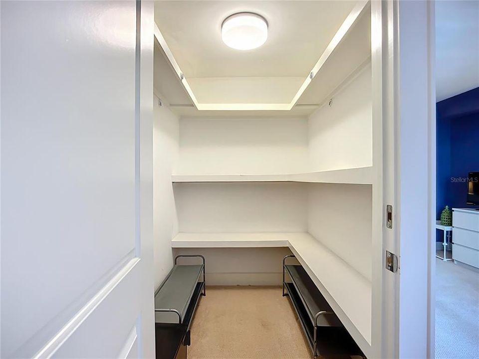 For Sale: $799,000 (2 beds, 2 baths, 1266 Square Feet)