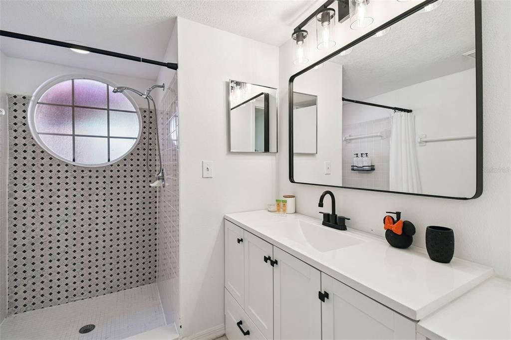 For Sale: $229,000 (3 beds, 2 baths, 1350 Square Feet)