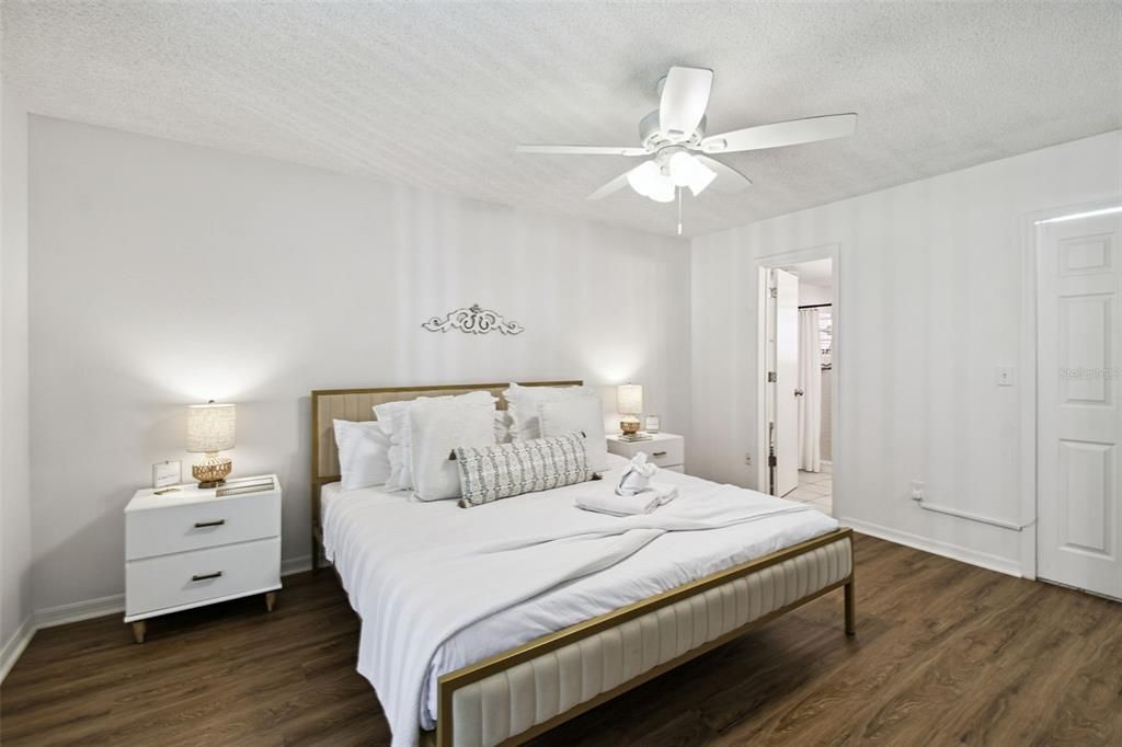 For Sale: $229,000 (3 beds, 2 baths, 1350 Square Feet)