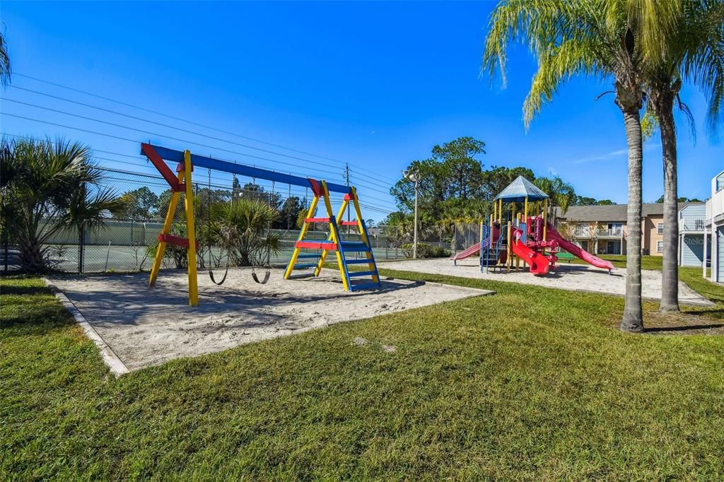 For Sale: $229,000 (3 beds, 2 baths, 1350 Square Feet)