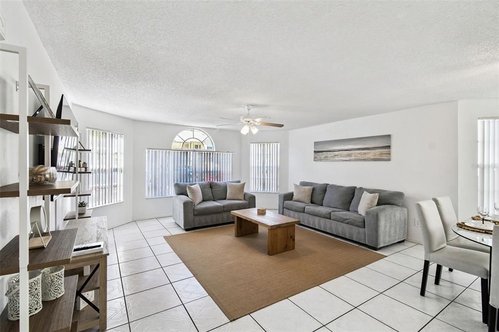 For Sale: $229,000 (3 beds, 2 baths, 1350 Square Feet)