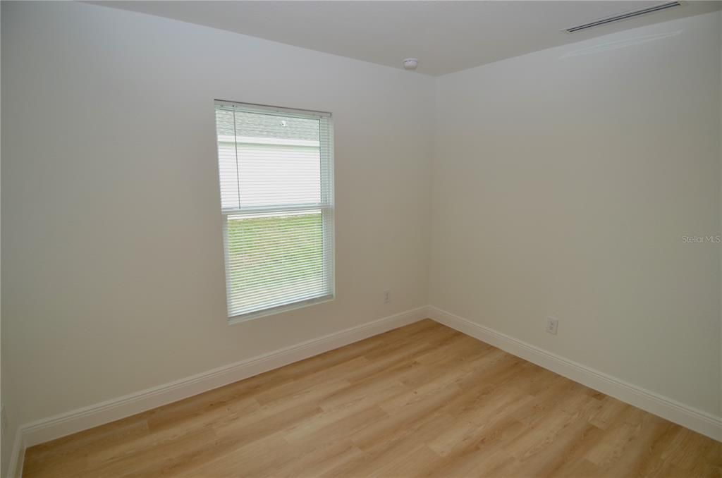 В аренду: $1,990 (4 спален, 2 ванн, 1556 Квадратных фут)