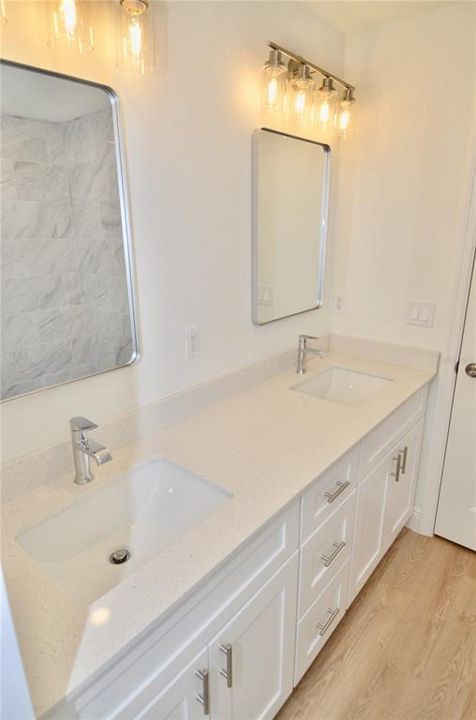 В аренду: $1,990 (4 спален, 2 ванн, 1556 Квадратных фут)