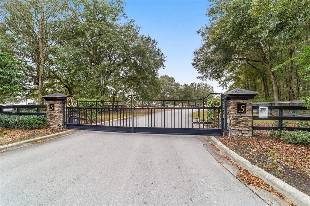 待售: $1,650,000 (4 贝兹, 3 浴室, 2395 平方英尺)